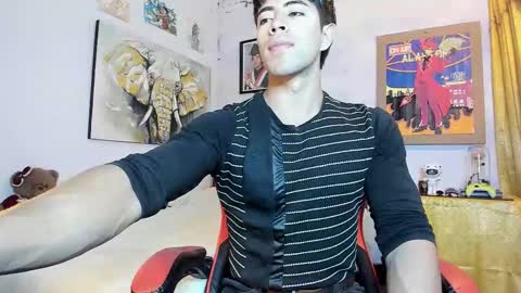 Snapshot of hazbinstudio chatting on 02-01-26, 05:33 hazbinstudio online show from 02-01-26, 05:33