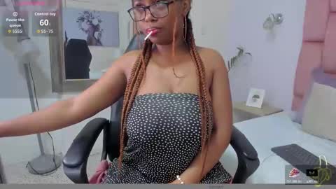 hazel_lanee online show from 11-15-25, 09:11