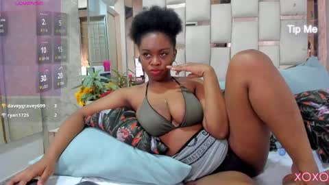 hazel_lanee online show from 05-13-26, 07:06