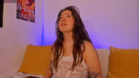 Im Hazel online show from 06-14-26, 02:24