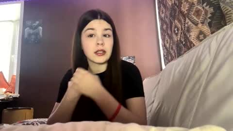 Snapshot of hazelchesick chatting on 02-24-26, 11:41 Chloe online show from 02-24-26, 11:41