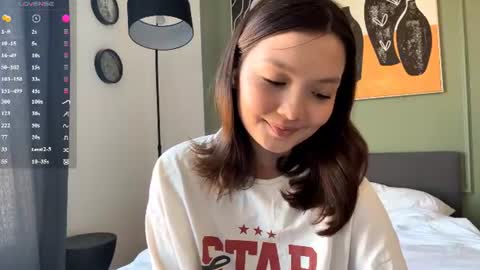 Kira online show from 06-28-26, 02:34