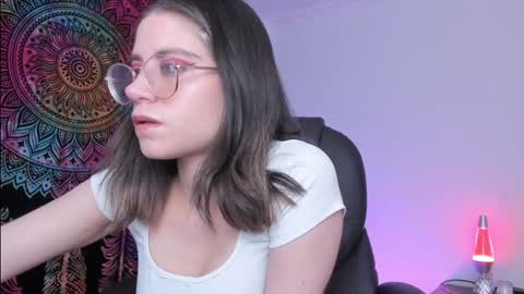 Snapshot of hazelkush00 chatting on 01-08-25, 10:37 HazelKush online show from 01-08-25, 10:37
