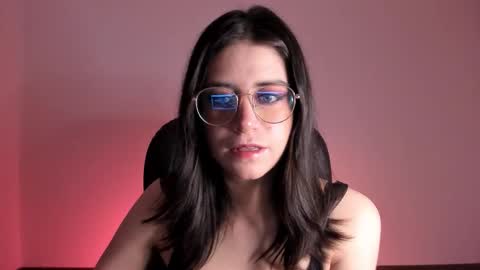 Snapshot of hazelkush00 chatting on 10-05-25, 08:51 HazelKush online show from 10-05-25, 08:51