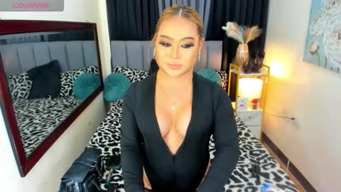 HAZEL MADONNA online show from 11-21-25, 03:54