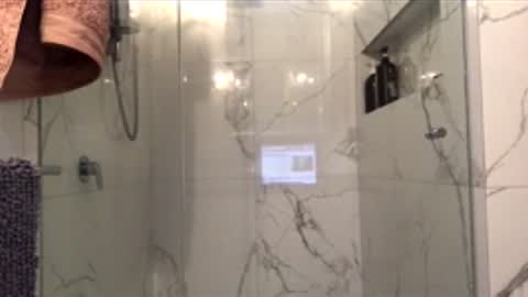 Snapshot of hb2283 chatting on 12-22-25, 06:49 h babe online show from 12-22-25, 06:49