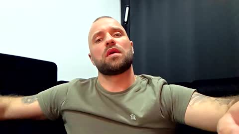 Snapshot of hddmaker chatting on 03-28-26, 11:37 ASD online show from 03-28-26, 11:37