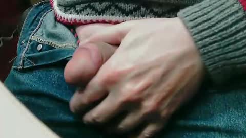 Snapshot of hdmaturecutcock chatting on 03-06-25, 02:08 Eddy online show from 03-06-25, 02:08