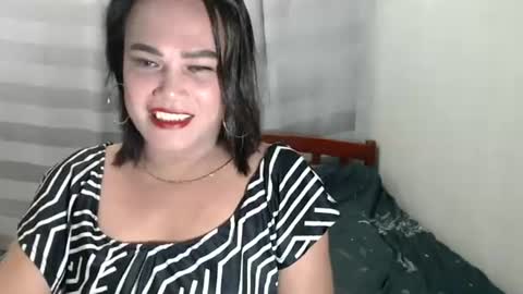 Snapshot of heart4you898279 chatting on 06-27-26, 08:58 Heart online show from 06-27-26, 08:58