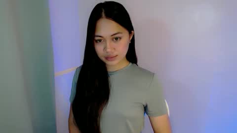 Snapshot of heart_of_asia chatting on 11-21-25, 08:40 Yoshin online show from 11-21-25, 08:40