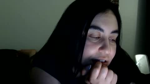 Snapshot of heatwavee chatting on 06-11-26, 01:49 heatwavee online show from 06-11-26, 01:49