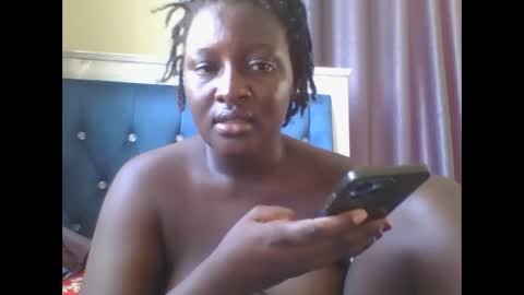 linah online show from 12-17-25, 06:19