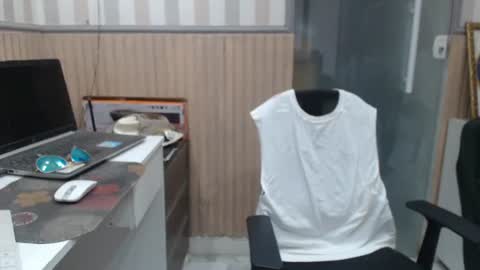 Snapshot of hebertgomes chatting on 04-26-26, 05:21 hebertgomes online show from 04-26-26, 05:21