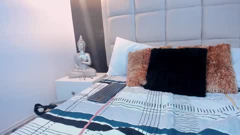 Keira Hecate online show from 01-03-25, 06:46