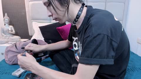 Keira Hecate online show from 01-21-25, 08:00