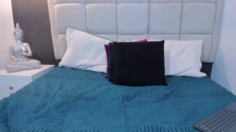 Keira Hecate online show from 01-23-25, 10:33