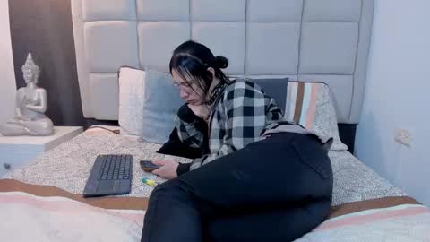 Keira Hecate online show from 02-09-25, 07:30