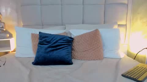 Keira Hecate online show from 09-16-25, 08:32