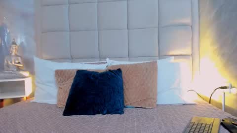 Keira Hecate online show from 09-24-25, 08:01