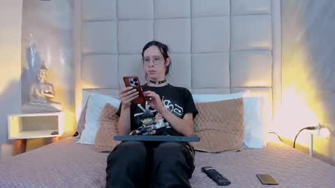 Keira Hecate online show from 09-26-25, 08:35