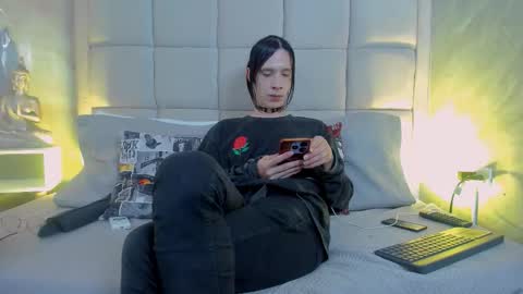 Keira Hecate online show from 10-30-25, 08:09