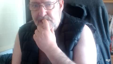 Snapshot of hechizodeluz chatting on 04-19-26, 03:11 Hechizo online show from 04-19-26, 03:11