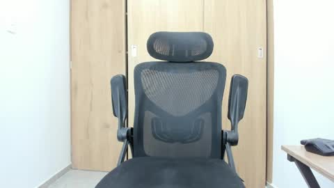  18 online show from 06-01-26, 09:27