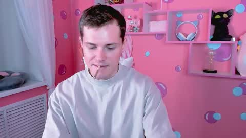 Hector online show from 11-26-25, 10:16