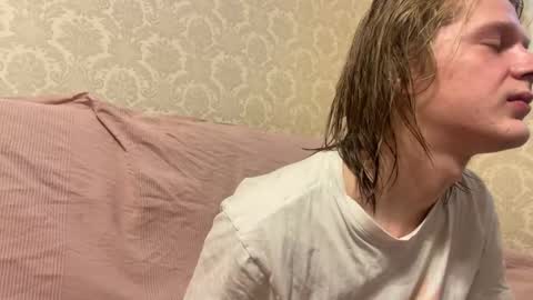 Snapshot of heey_nick chatting on 11-09-25, 12:47 Nick online show from 11-09-25, 12:47