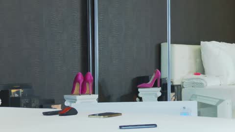 Helen online show from 01-27-25, 12:22