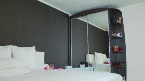 Helen online show from 03-02-25, 02:08