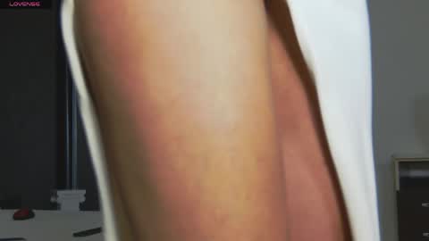 Helen online show from 04-06-26, 06:25