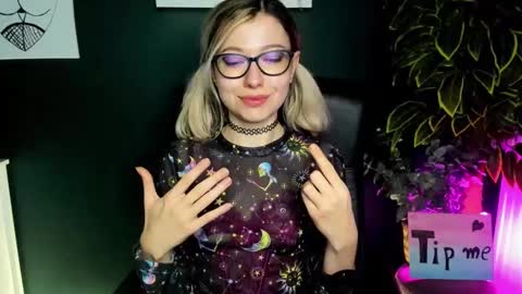 Heidi online show from 02-13-25, 10:34