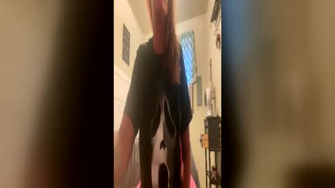 Snapshot of heidikinz chatting on 06-24-26, 03:49 HeidiKinz online show from 06-24-26, 03:49