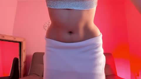 Snapshot of heidipalmer chatting on 06-26-26, 11:09 Heidi Palmer online show from 06-26-26, 11:09