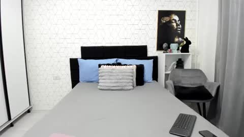 Heidi online show from 09-11-25, 04:01