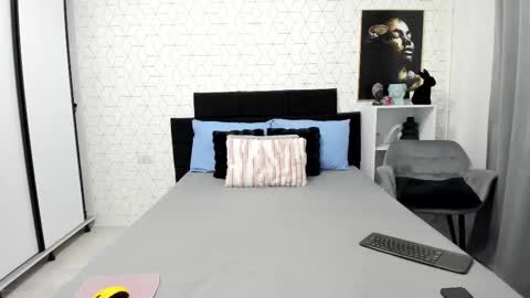 Heidi online show from 09-15-25, 03:06