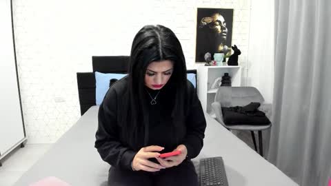 Heidi online show from 02-23-26, 03:59