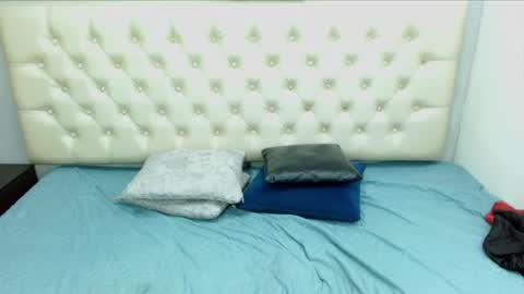 Snapshot of heidy_hotxxx chatting on 03-06-25, 02:19 heidy online show from 03-06-25, 02:19