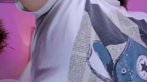 Snapshot of heidy_jhons chatting on 12-23-25, 03:26 Heidy online show from 12-23-25, 03:26