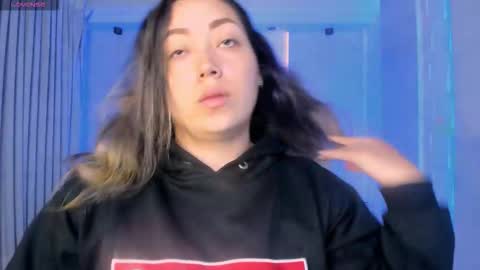 Snapshot of heidy_jhons chatting on 02-04-26, 03:23 Heidy online show from 02-04-26, 03:23