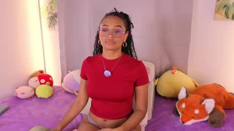 Snapshot of heily_fox chatting on 05-07-26, 07:36 HEILY online show from 05-07-26, 07:36