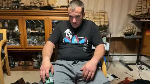 xxScubaStevexx online show from 05-10-26, 01:11