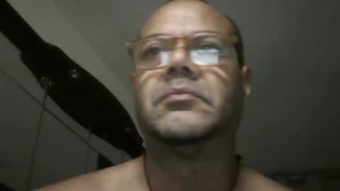 Snapshot of heistt chatting on 09-30-25, 12:37 Heist Stein online show from 09-30-25, 12:37