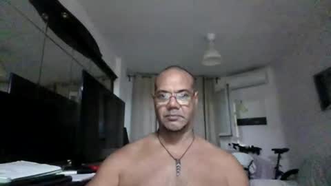 Snapshot of heistt chatting on 10-06-25, 09:23 Heist Stein online show from 10-06-25, 09:23