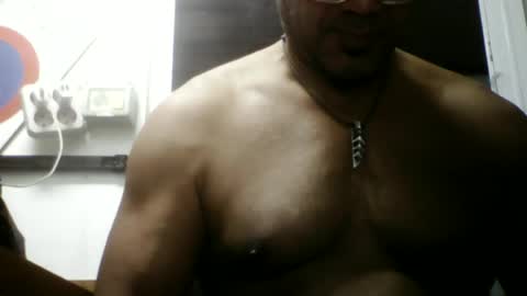 Snapshot of heistt chatting on 06-22-26, 10:51 Heist Stein online show from 06-22-26, 10:51