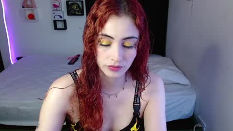 Snapshot of heizer_ chatting on 01-06-25, 11:42 ETHEREAL HEIZER online show from 01-06-25, 11:42