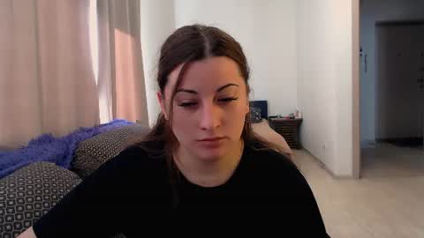 Snapshot of helen_adams_ chatting on 06-23-26, 04:54 helen_adams_ online show from 06-23-26, 04:54