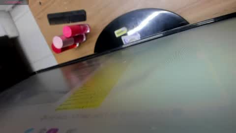 Snapshot of helen_russoo chatting on 06-23-26, 06:50 Helen online show from 06-23-26, 06:50