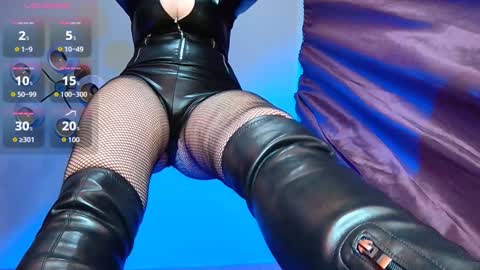 Helena online show from 01-26-25, 02:41